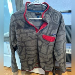 Men’s Medium Patagonia lightweight Synchilla Snap-T fleece pullover